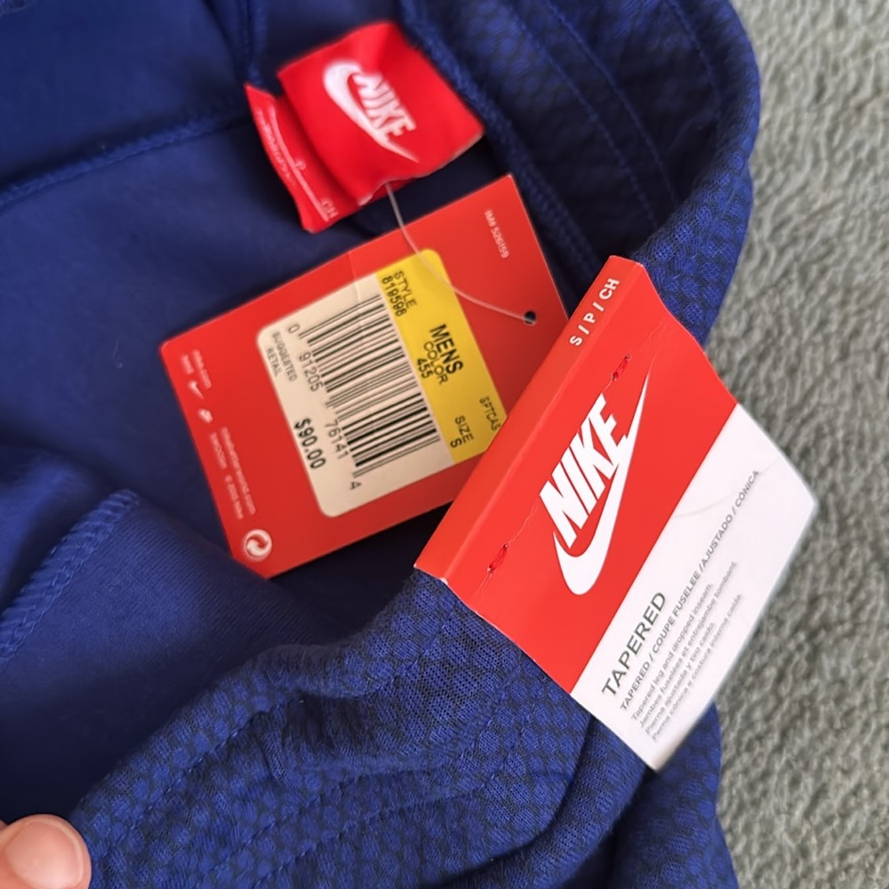 Nike tech fleece tapered fit shorts men’s small blue brand new with tags - Picture 4 of 4
